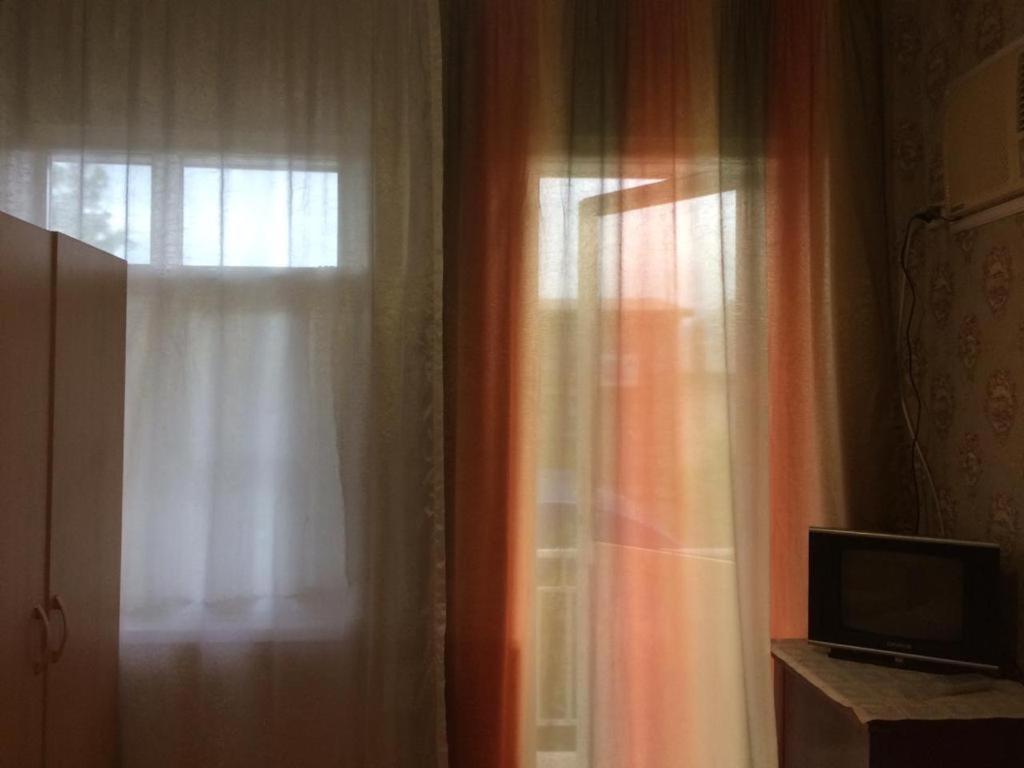 Гостевой Дом У Левы Hotel กากรา ภายนอก รูปภาพ