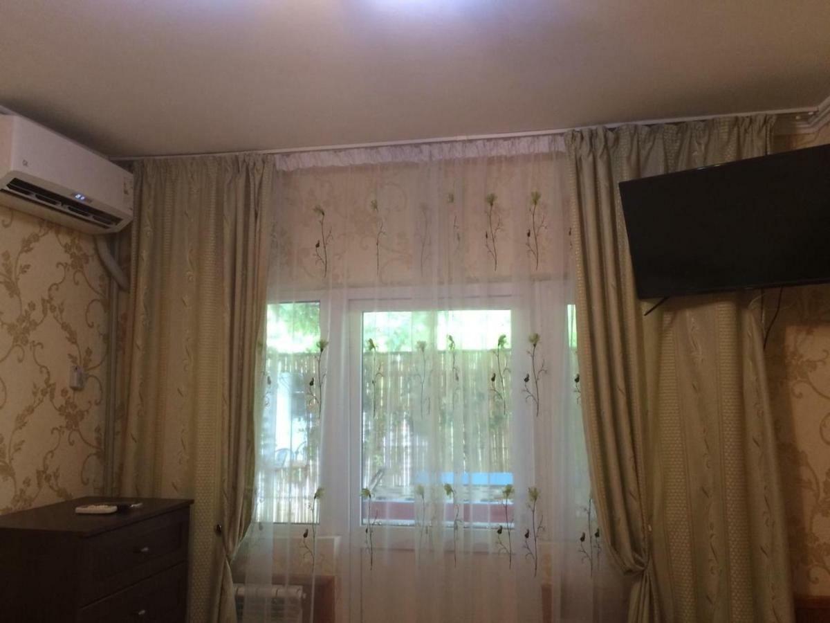 Гостевой Дом У Левы Hotel กากรา ภายนอก รูปภาพ